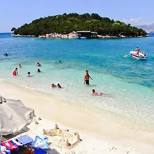 Petro's Apartament Ksamil